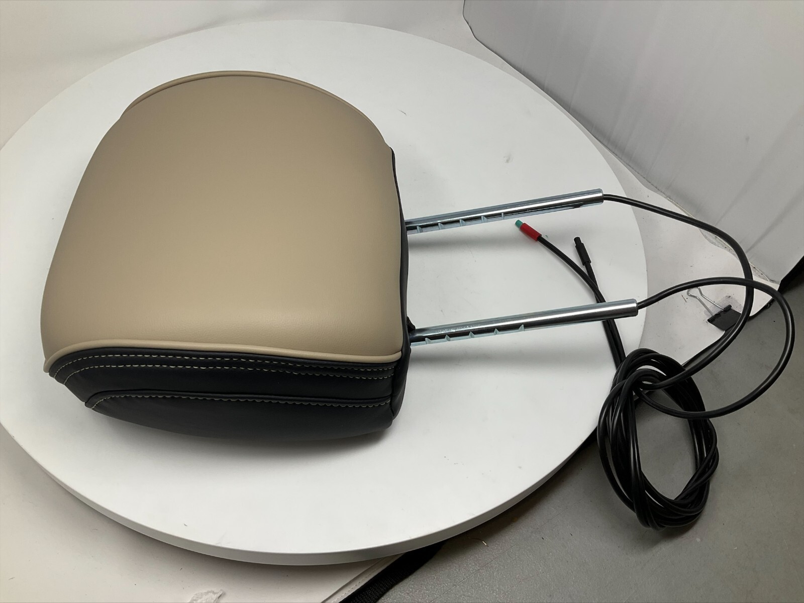 Pair - Vizualogic Light Brown Leather Headrest Set for 7" Tablet