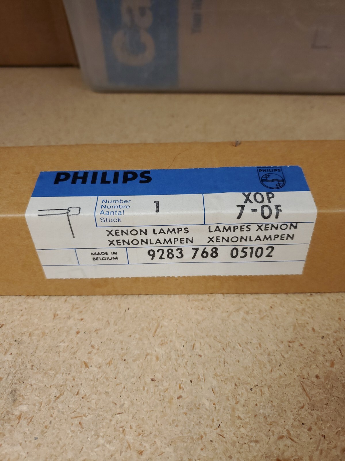 XOP7-OF Phillips Lamp