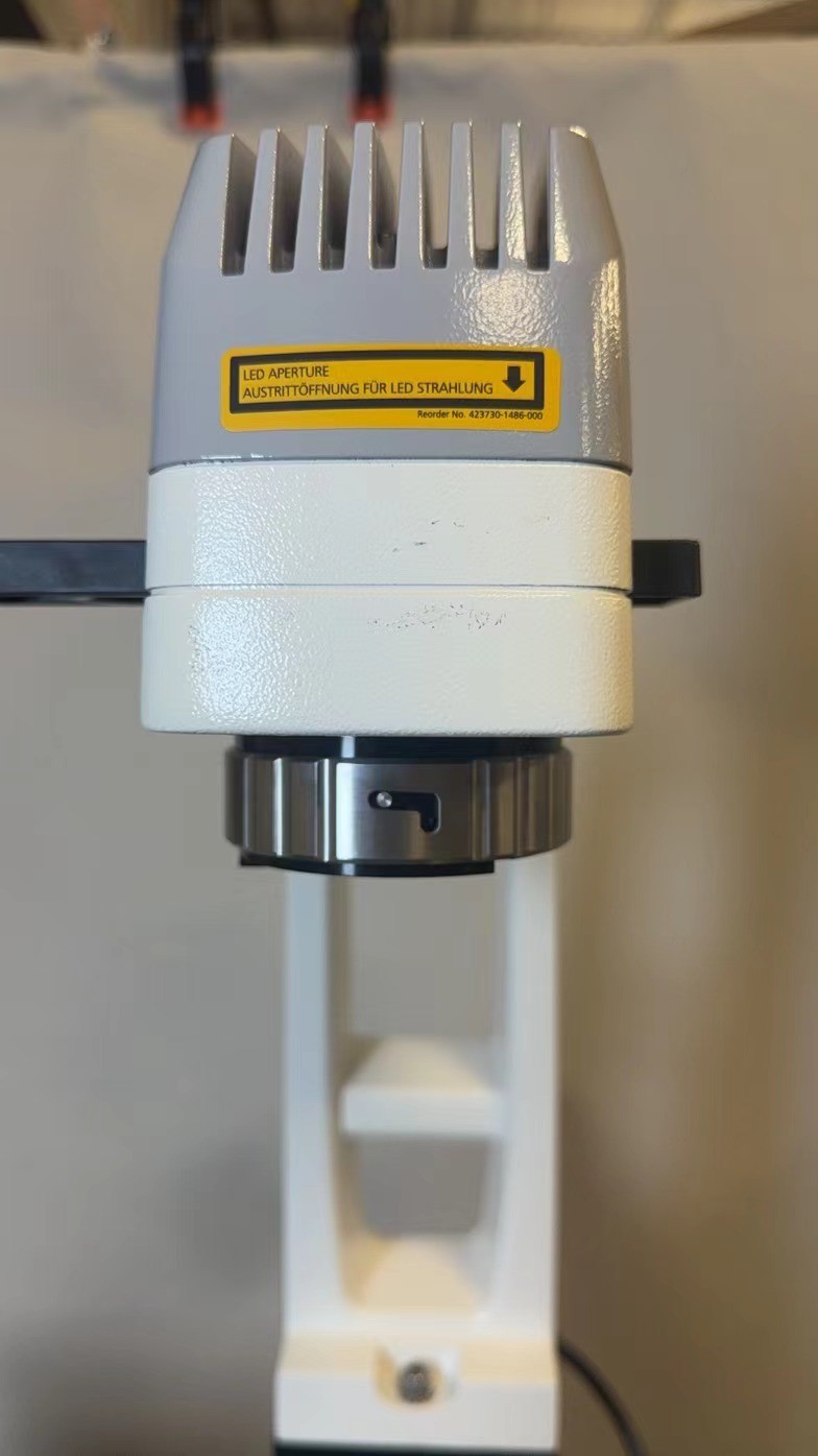 Zeiss Axio Vert.A1 Inverted Fluorescence Microscope w/ Axiocam 105 & 4 Objective