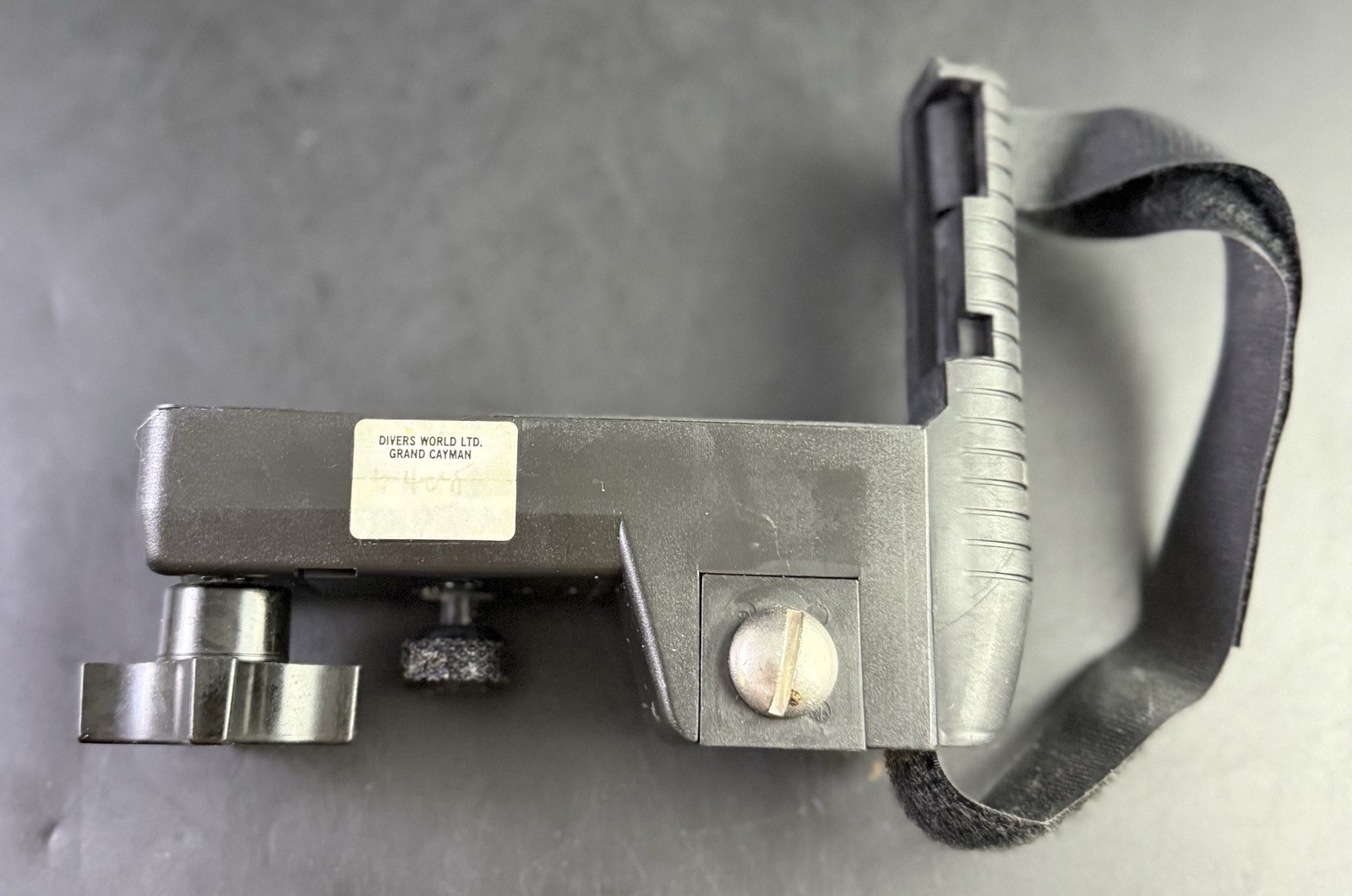 IKELITE  4085 Camera Holder Vk06