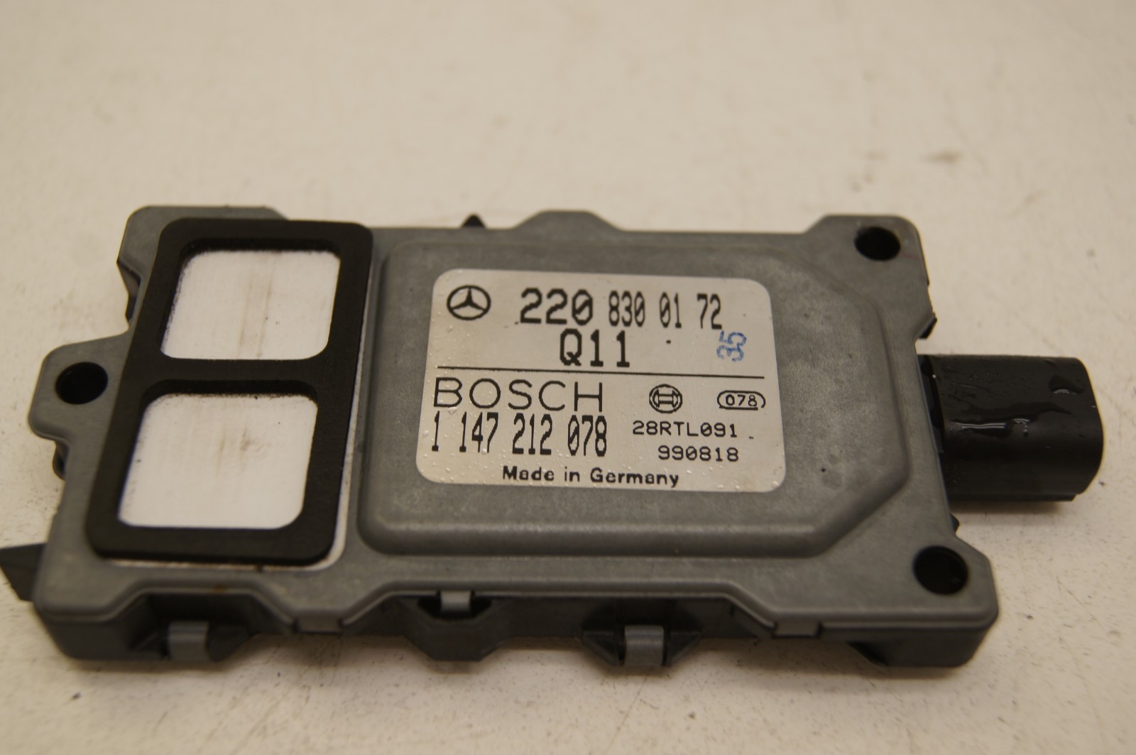 2000 Mercedes W220 S500 Air Pollutant Sensor Module 2208300172