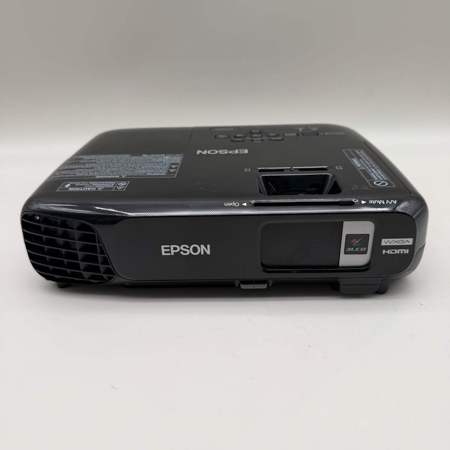 Epson EX7220 1024 x 768 XGA 3,000 Lumens Portable LCD Projector H550A