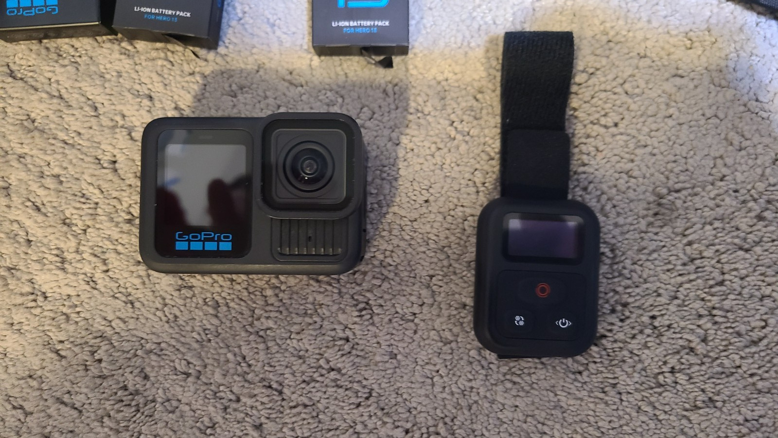 Go Pro Hero 13 Black w/ accessories / 3 batteries