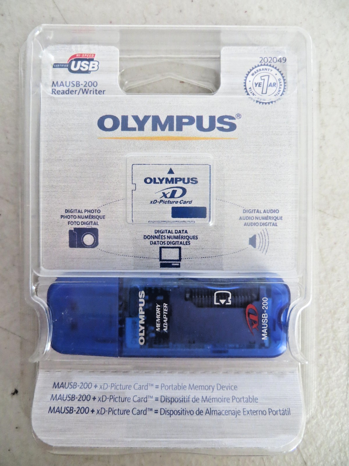Olympus xD-Picture Card Type M Memory Card Reader/Writer MAUSB-200