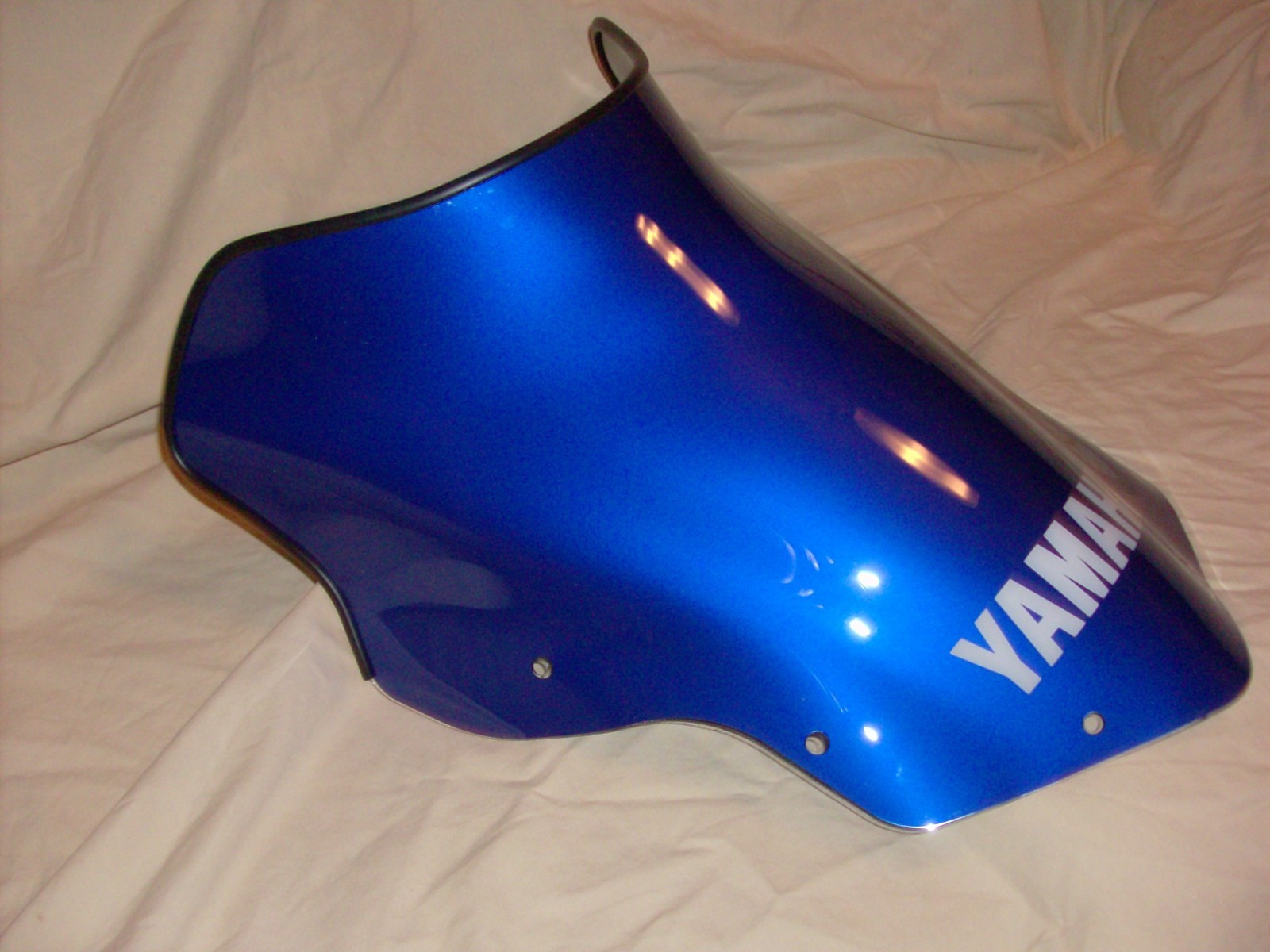 NEW YAMAHA SNOWMOILE   OEM Windshield  8GL-K7210-20 LOW  BLUE NYTRO 2008 TO 2011