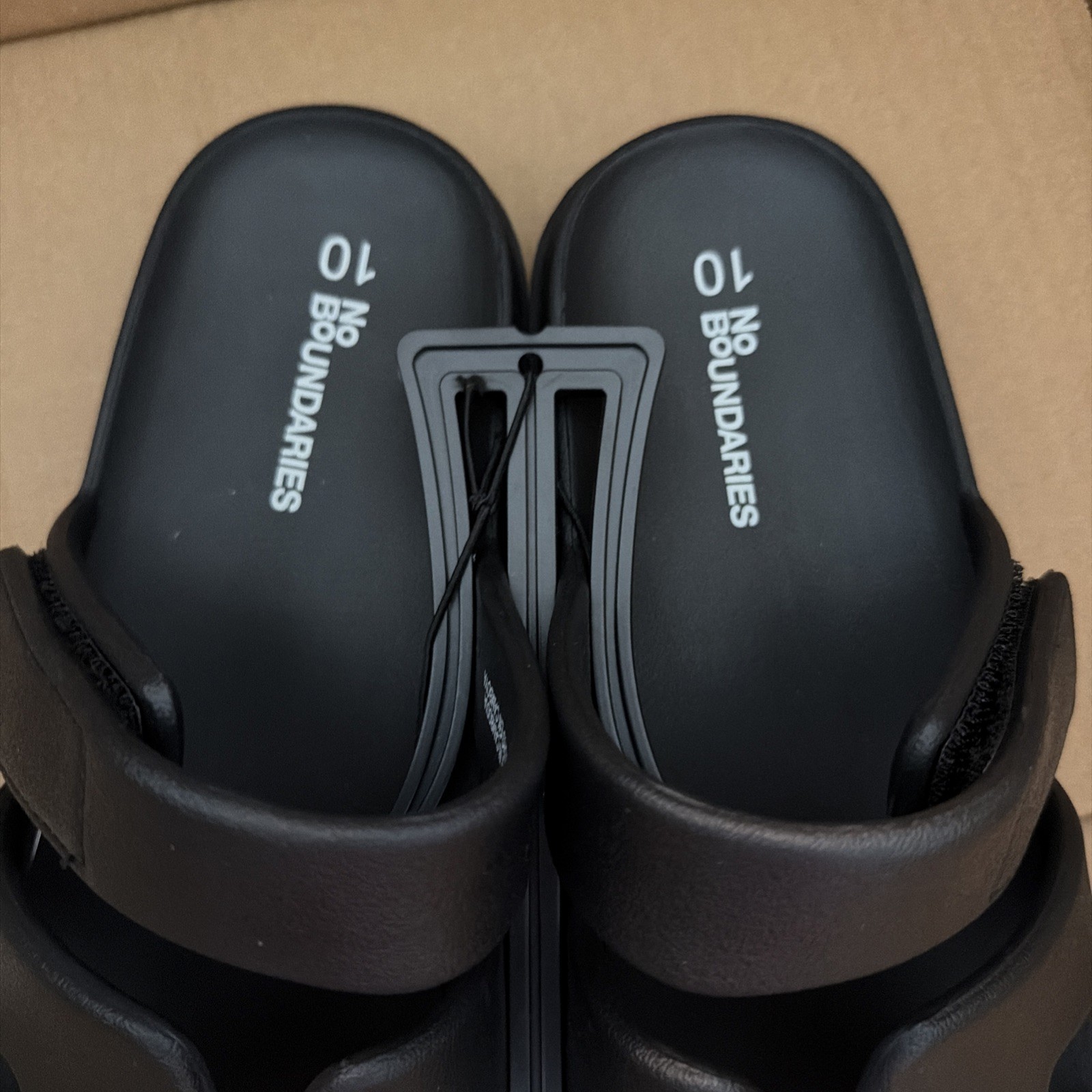 No Boundaries Womens Geo Slide Sandals