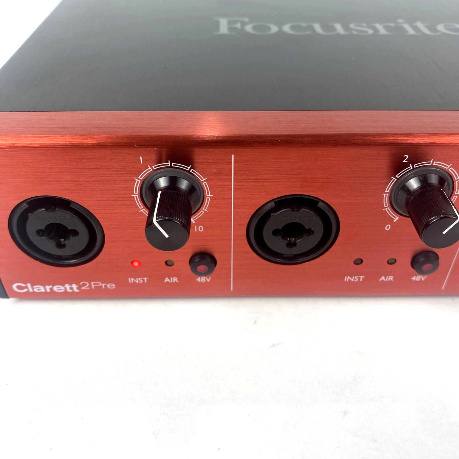 Focusrite Clarett 2Pre Thunderbolt Audio Interface Phantom Power MIDI Optical