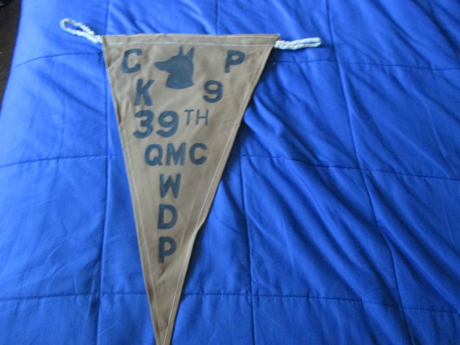 WWII USA K9 39 TH QUARTER MASTER CORPS WAR DOG PLATOON CMD POST   PENNET / FLAG