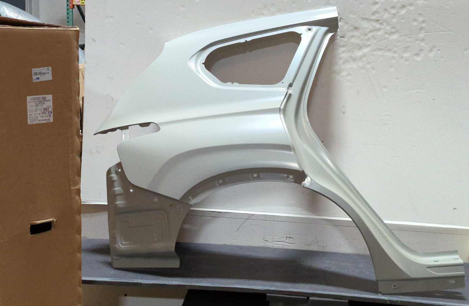 New OEM Hyundai RH Rear Quarter Skin 2021-2023 Santa Fe Hybrid FHEV 71504-S1C10