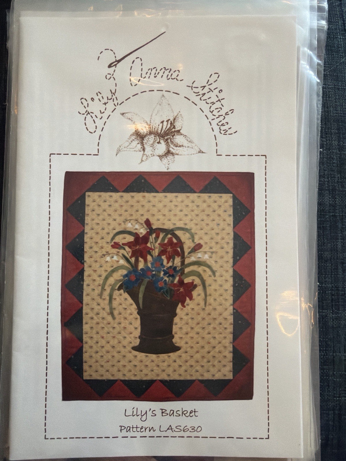 Lily Anna Stitches Lily’s Basket LAS630 Wool Applique Pattern