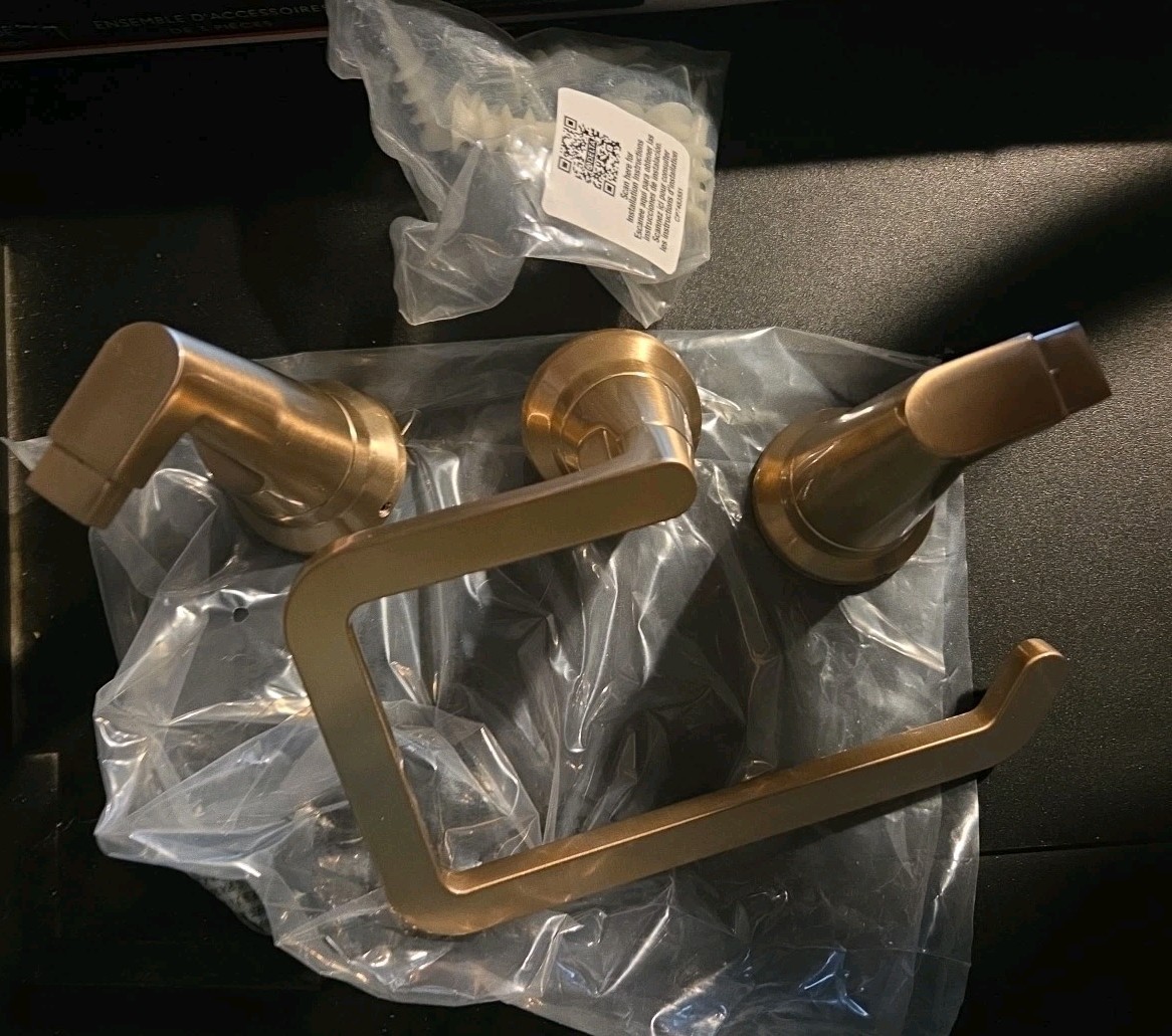 Delta Sparrow Accessory Set SPR63-CZ , Towel Ring, Toilet Brackets