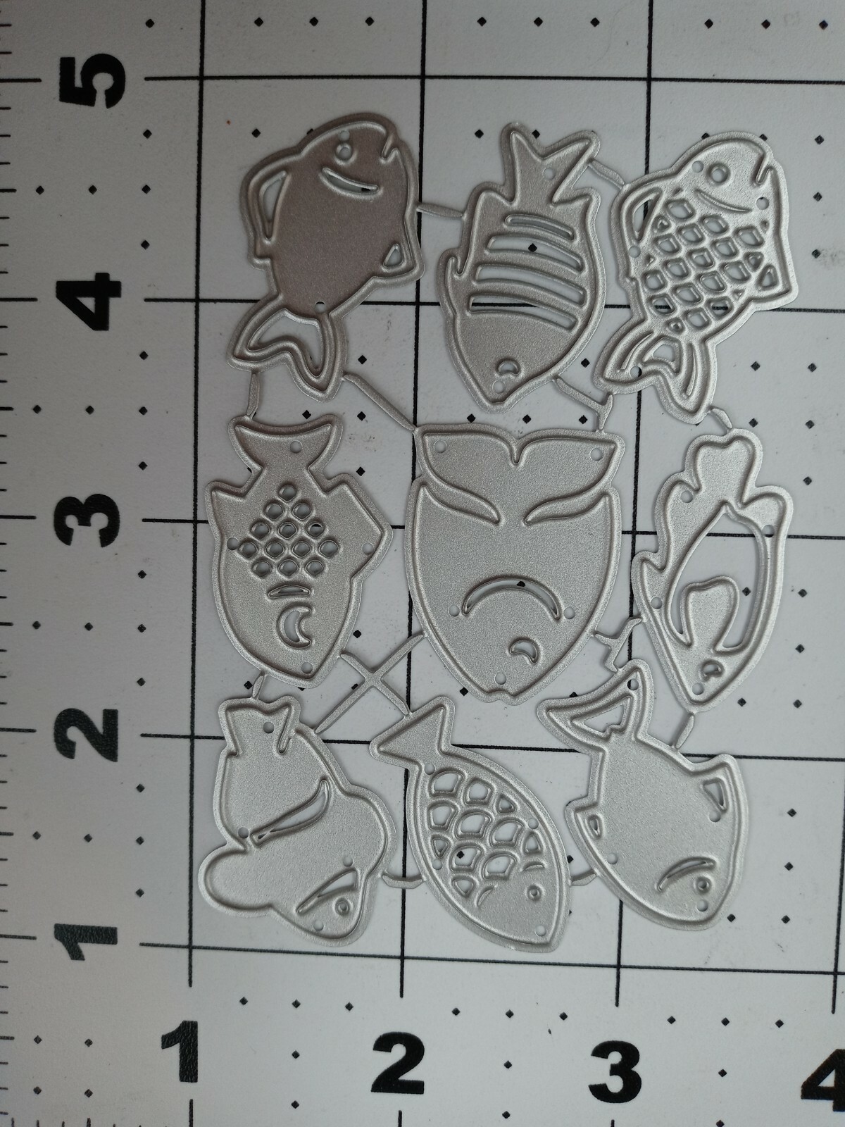 Thin Metal Die Cut Tool Emboss School fish Ocean Island Vaca Nemo Clown sardine
