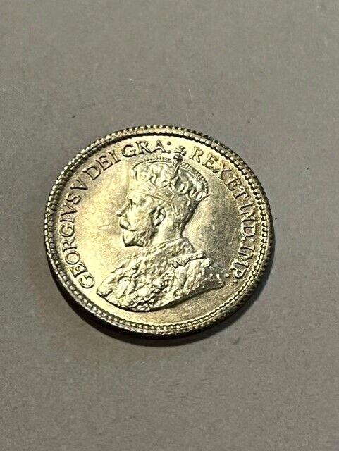 1912 Canada 5 Cents Silver Unc #12568