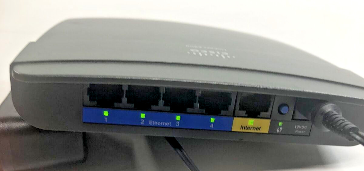 Cisco Linksys E800 Wireless Wi-Fi Router