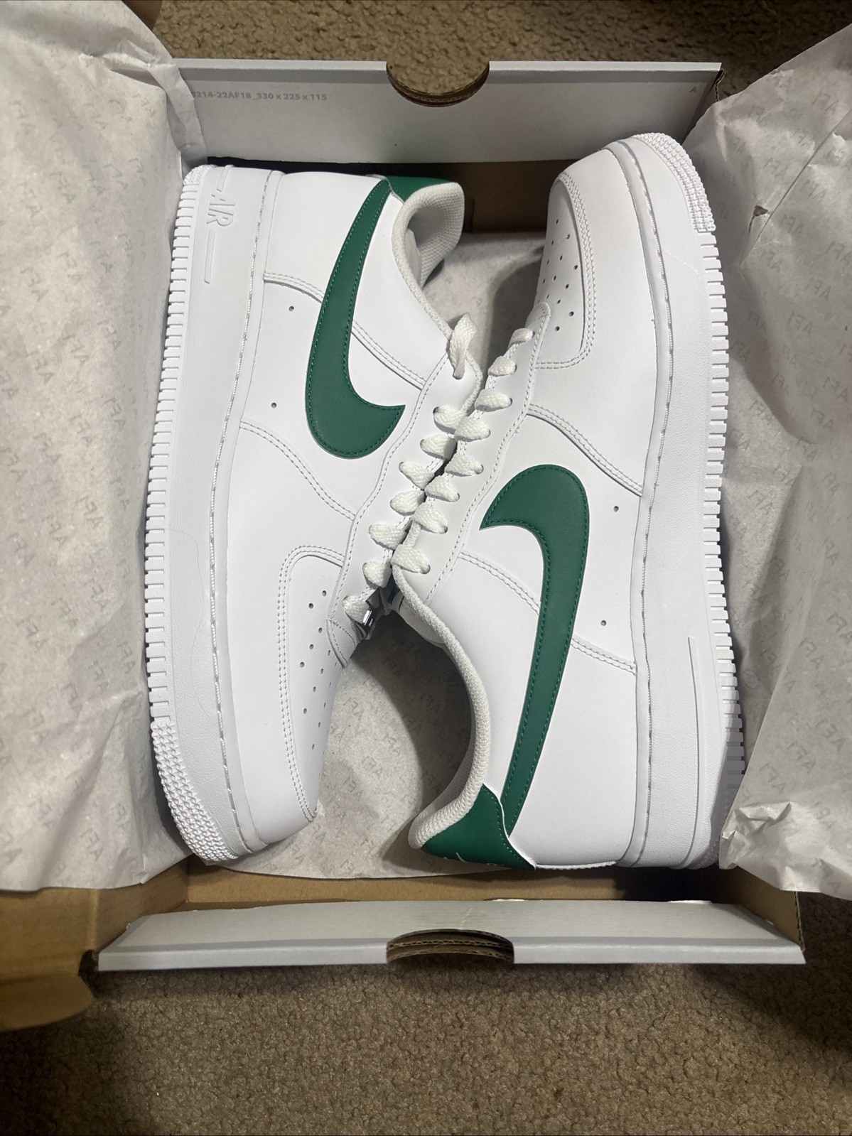 Nike Air Force 1 '07 LV8 Malachite Green/White