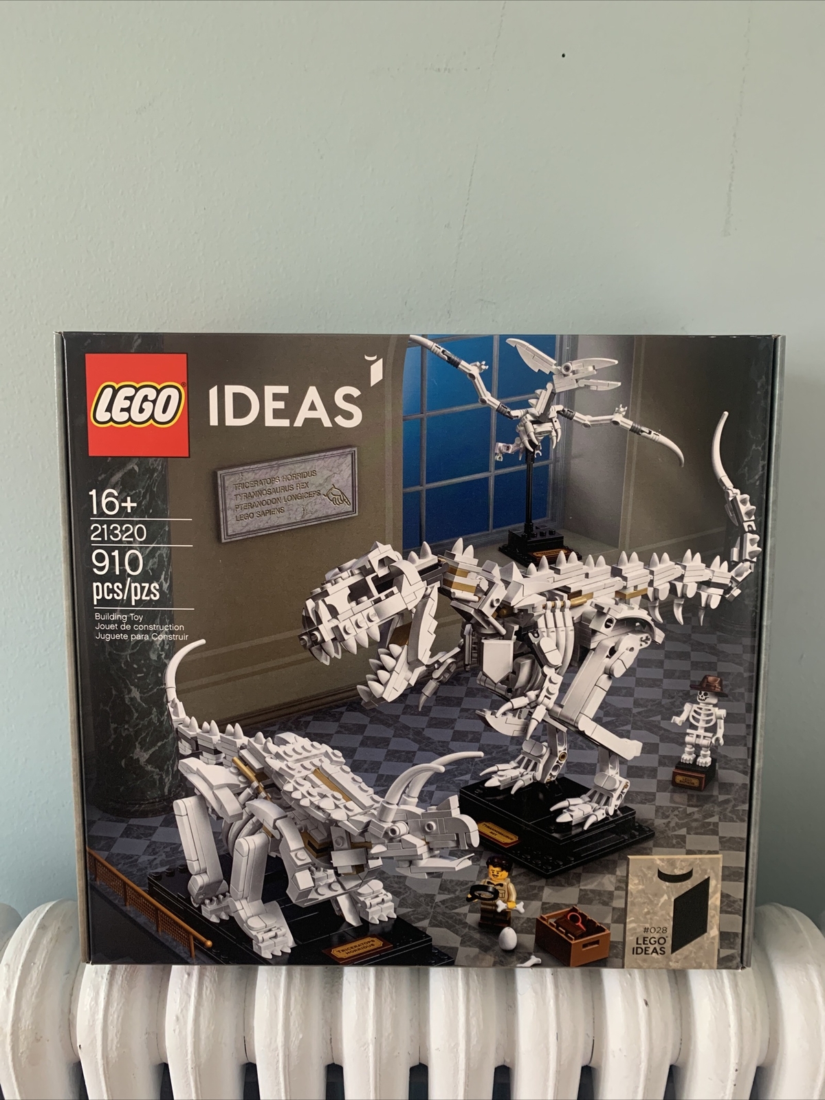 LEGO® Ideas Dinosaur Fossils 21320 Hard to Find