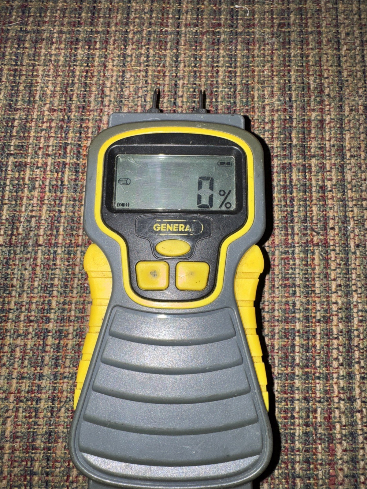 General Tools MMD4E Pin Type Digital Moisture Meter Wood Drywall