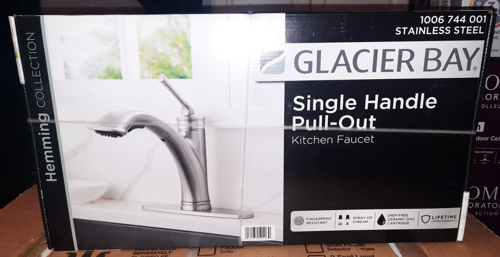 BRAND NEW SEALED Glacier Bay Hemming Collection Single Handle Pull-Out...