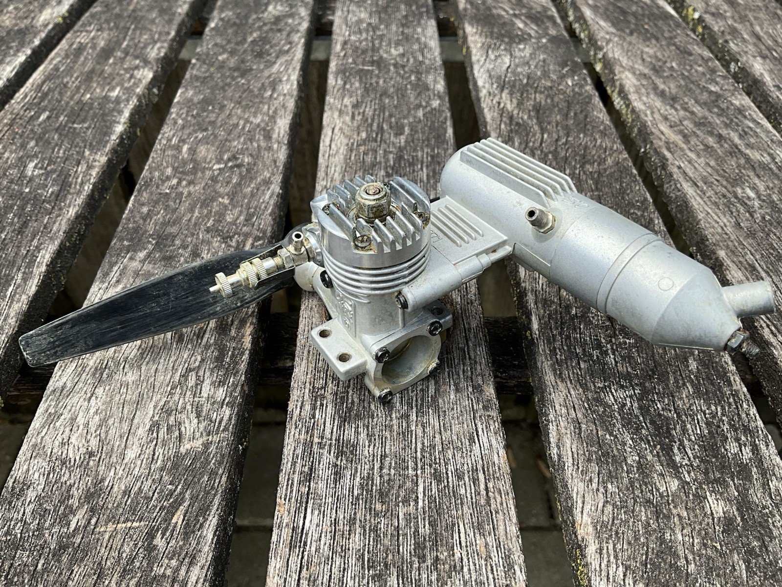 OS Max 10 FP R/C 2 STROKE GLOW ENGINE WITH MUFFLER, USED