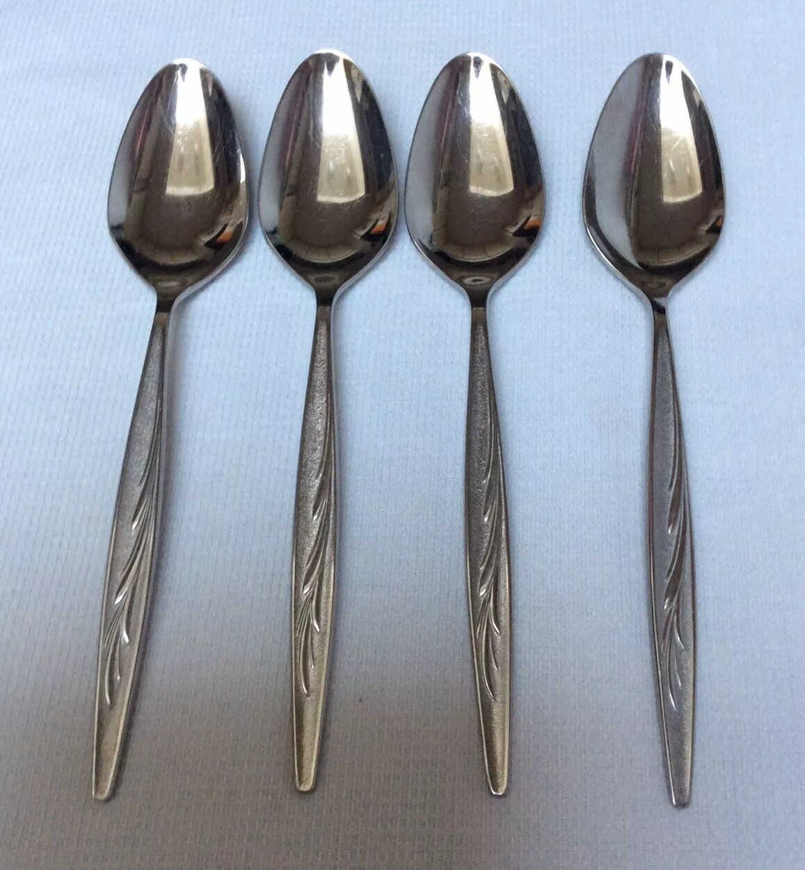 1847 Rogers International Stainless Sea Island 4 Place Oval Spoons 7"