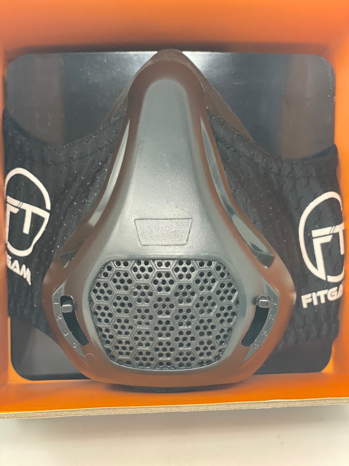 FITGAME FITNESS TRAINING MASK 24 RESISTANCE LEVELS w/ WRIST BAND