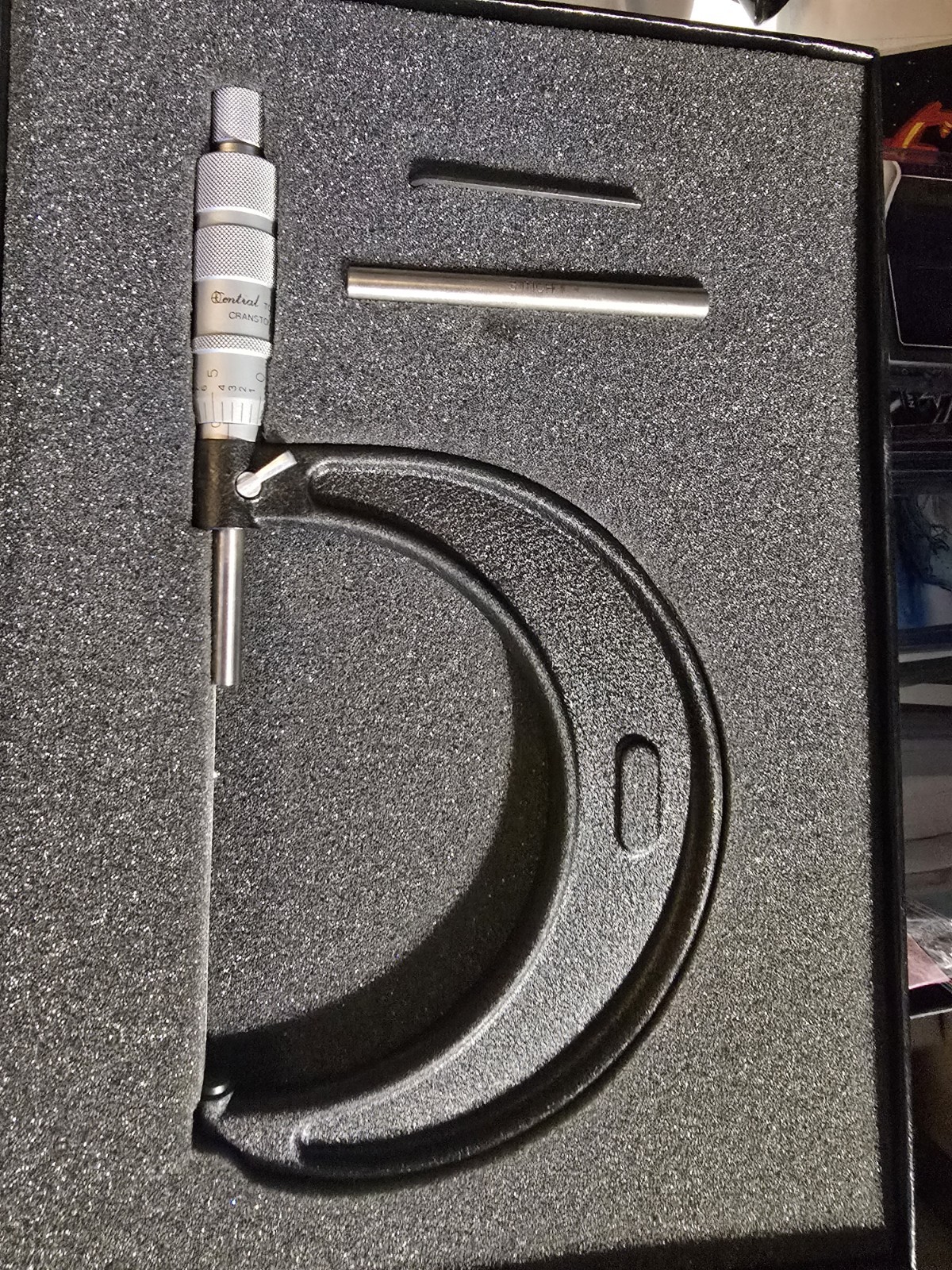 Central Tools Micrometer 3-4 IN #6071
