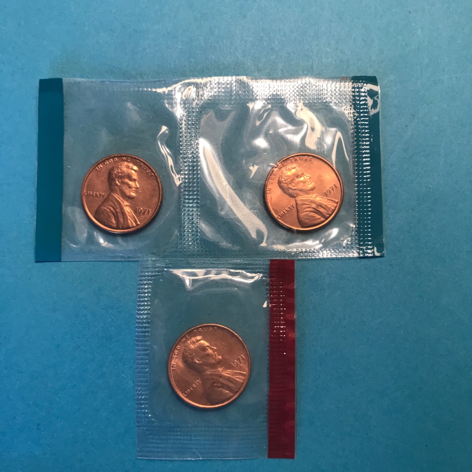1971 P D S  Lincoln Cent  in US Mint Cello  3 Coins   FREE SHIP   **SEE PICS