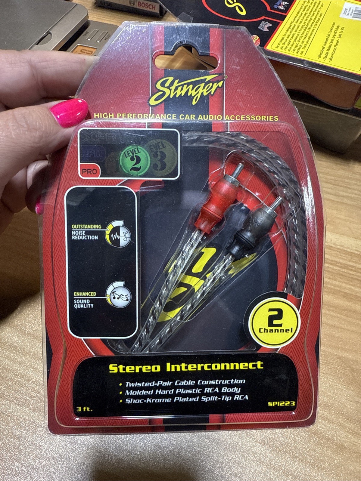 Stinger 3Ft. Stereo Interconnect Twisted-Pair Cable Construction SPI223, 2 Chann