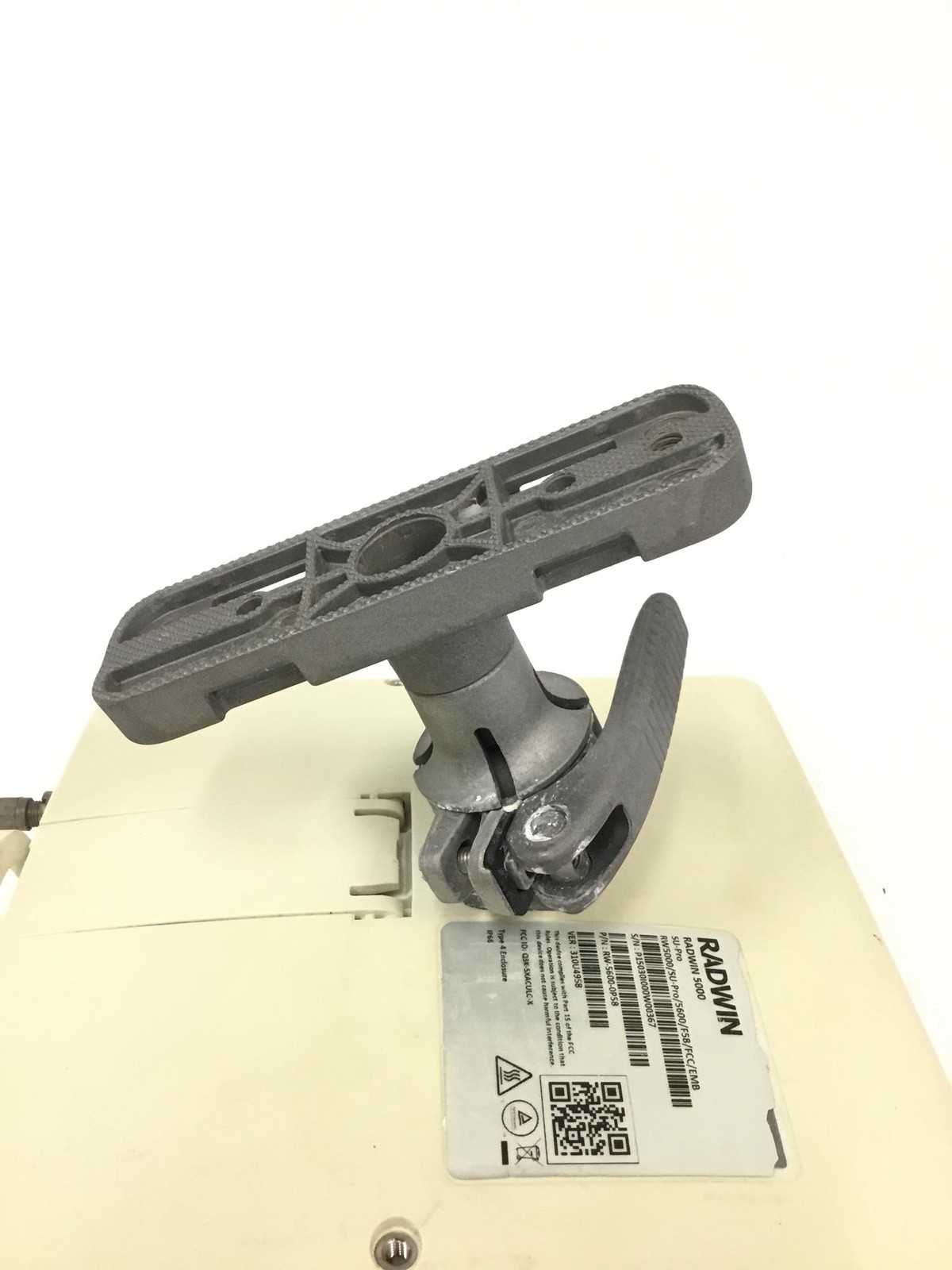 Radwin 5000 SU-Pro RW5600-0P58 Wireless Unit w/ Pole Bracket – Used Working
