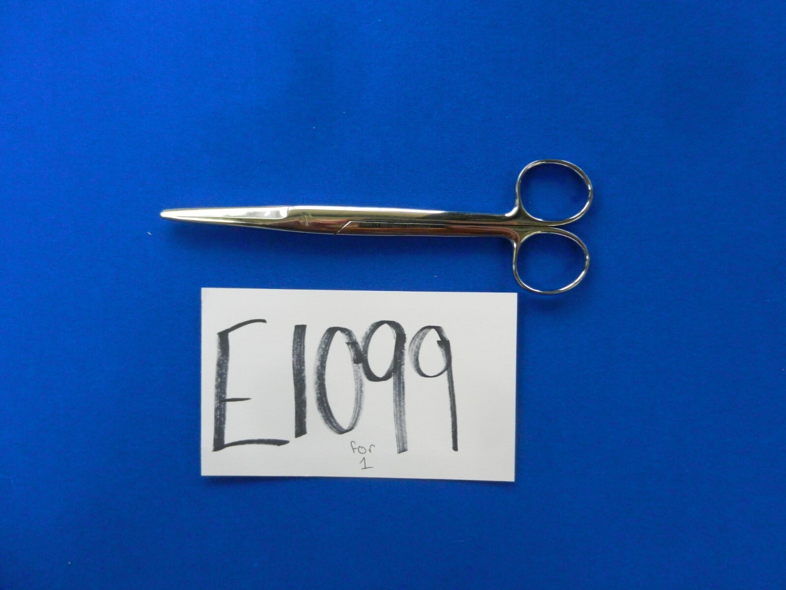 E1099 V. Mueller Mayo Straight Scissors 17.1cm Overall Length SU1801