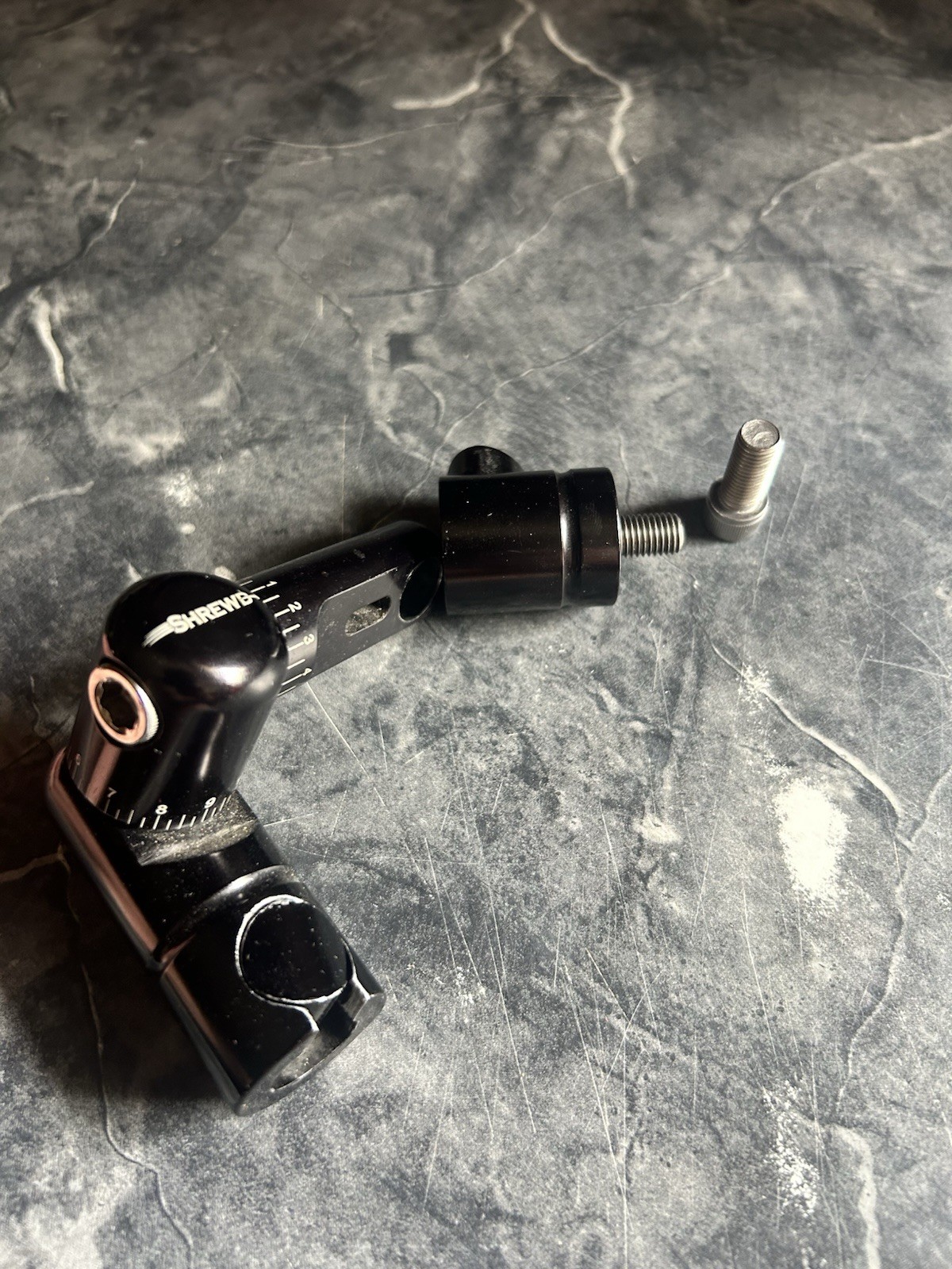 Shrewd Adjustable Single V Bar/ Plus Front Disconnect