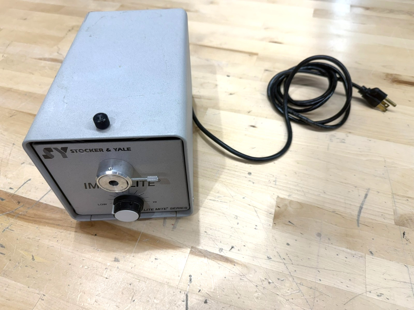 Stocker Yale Image Lite Model 20 Fiber Optic Light Source 150W 110-120V Tested
