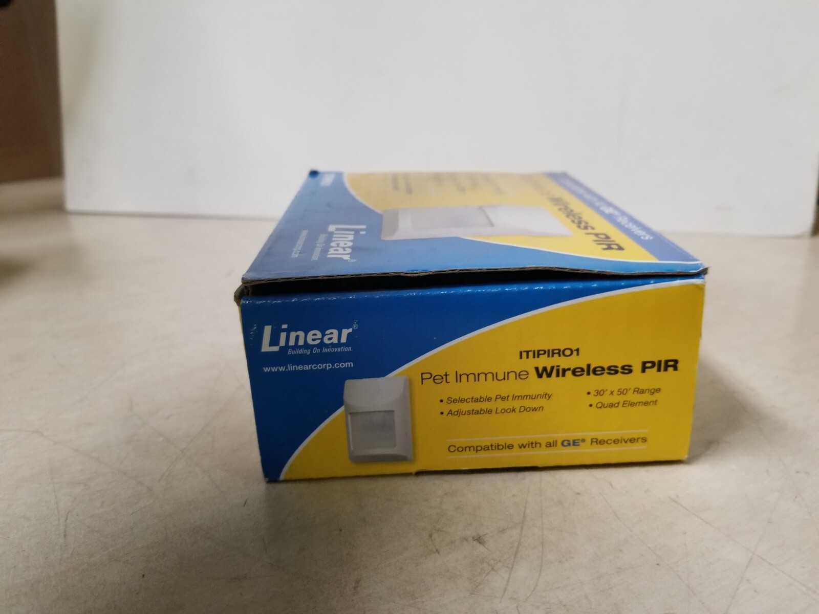 Linear ITIPIR01 Pet Immune Wireless PIR NO Mounting Bracket/No Battery