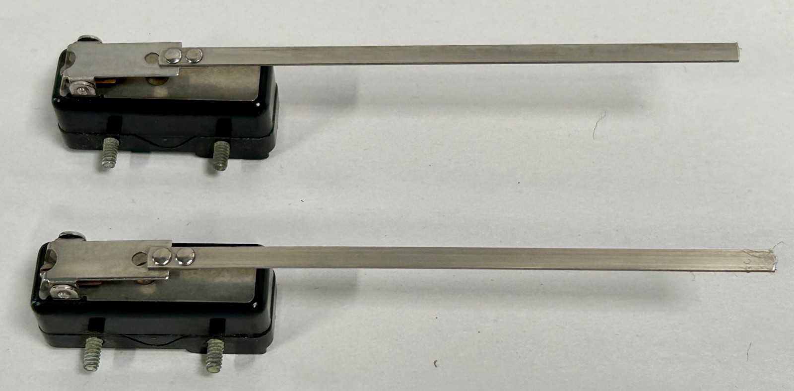 Lot Of "2" UNUSED Vintage Electric Micro Switch With Long Control Lever (A6)