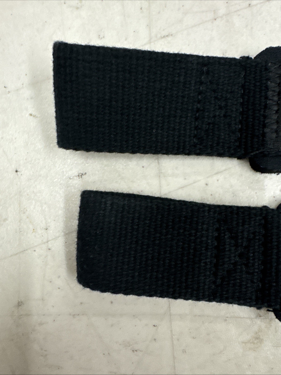 GYMREAPER WRIST STRAPS Approx 20" Long, Black gym workout training