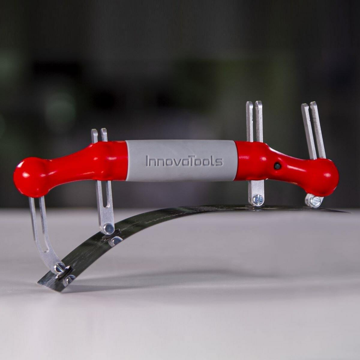 Adjustable Plastering & Drywall Radius Trowel for Curved Surfaces
