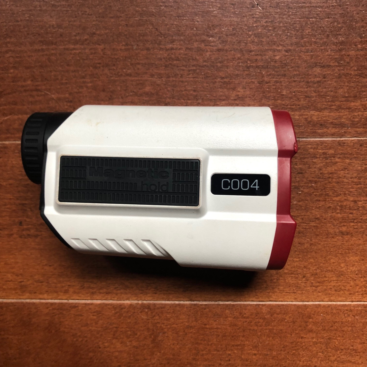 Golf RF C004, Laser Slope Rangefinder with Magnetic Hold & Hard Case