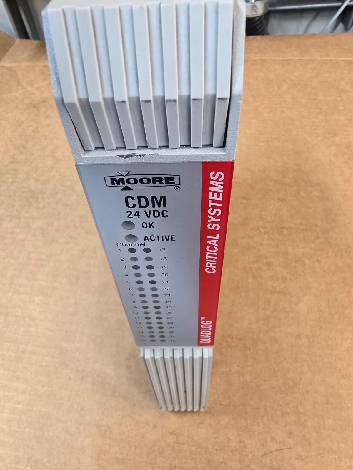 MOORE QLCDM024DCBAN QUADLOG, ROM VERSION: 3.03 , REV: 6 , CDM CRITICAL DISCRETE