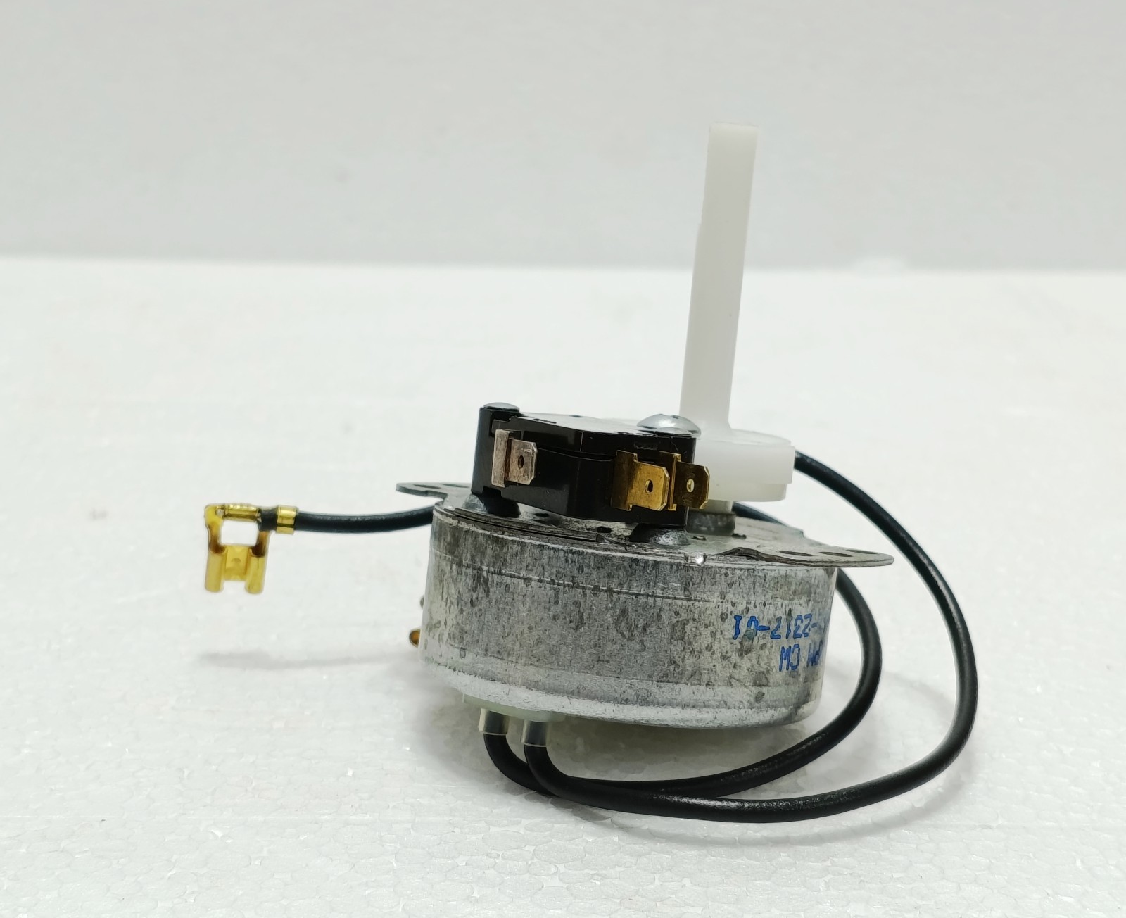 SCOTSMAN 12-2317-21 / 12-1980-01 Ice Machine Timer Switch 115V New Surplus
