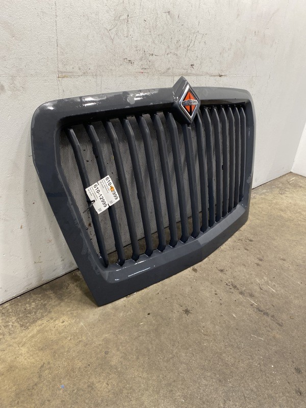 2019 International LT625 Grille 4059083C92 (610-12999)