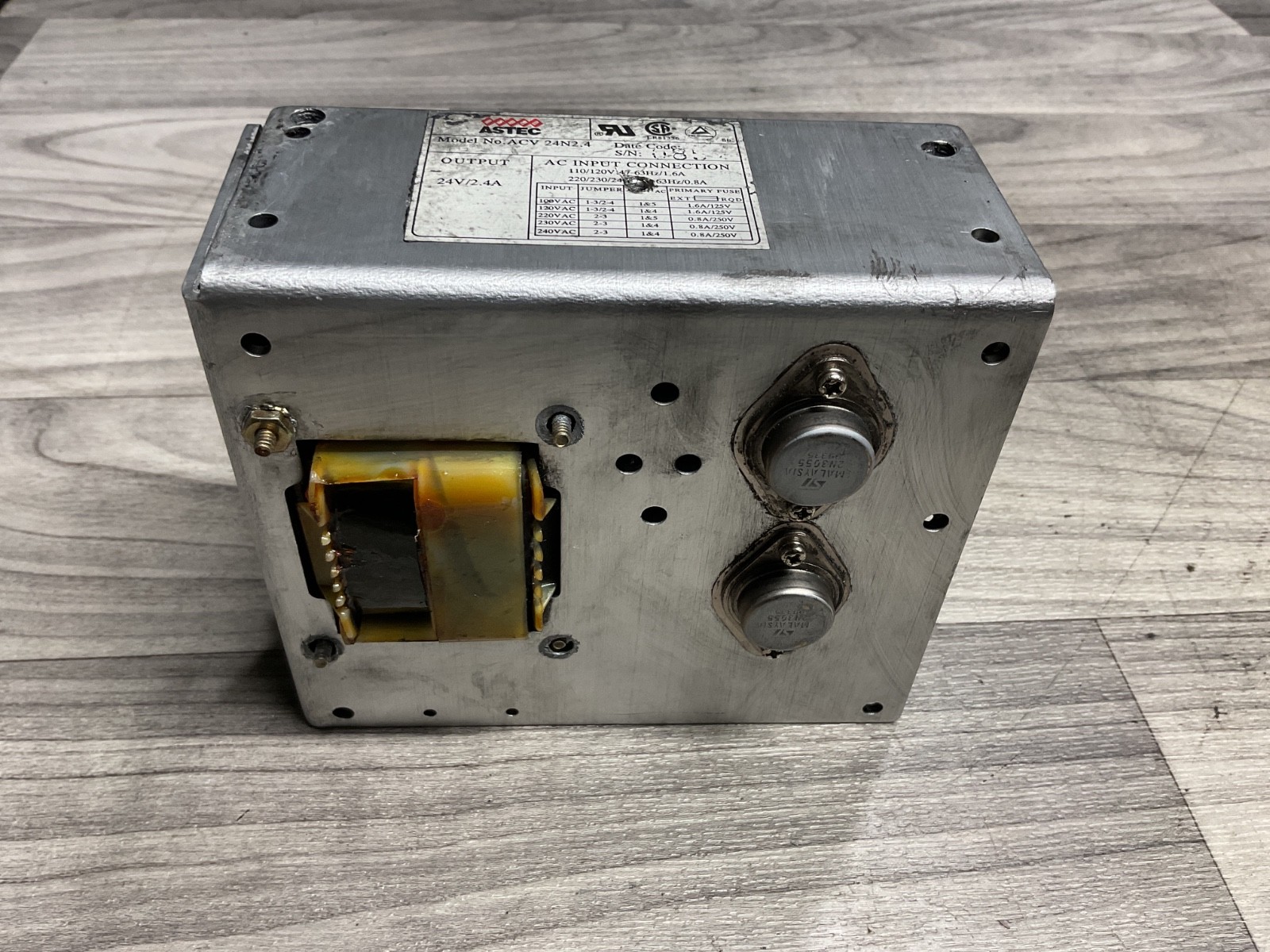 ASTEC POWER SUPPLY ACV 24N2.4 ACV24N24 24V 2.4A 2.4 A AMP #356D15PR5