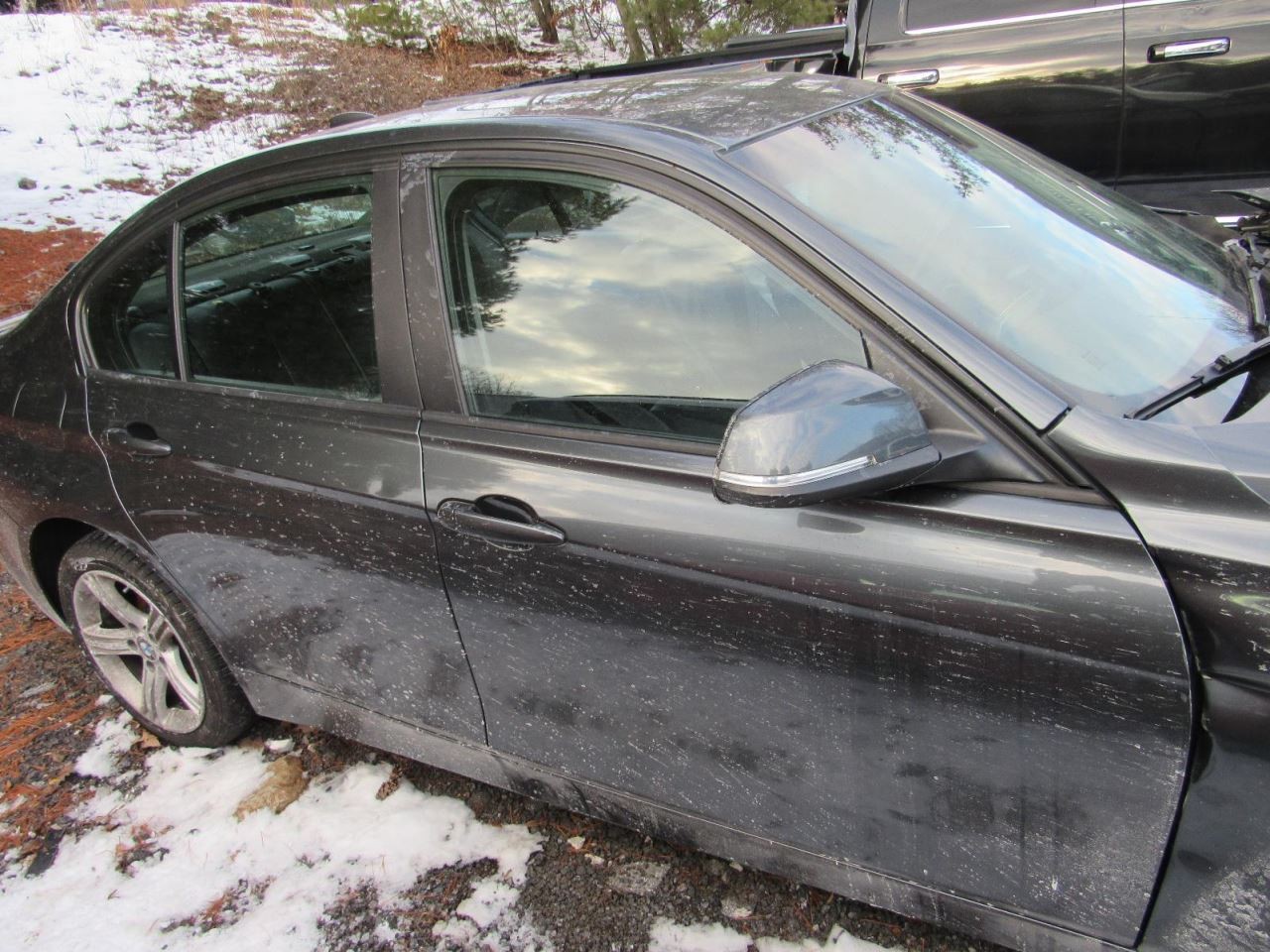 328I 2015 Glove Box 1023210