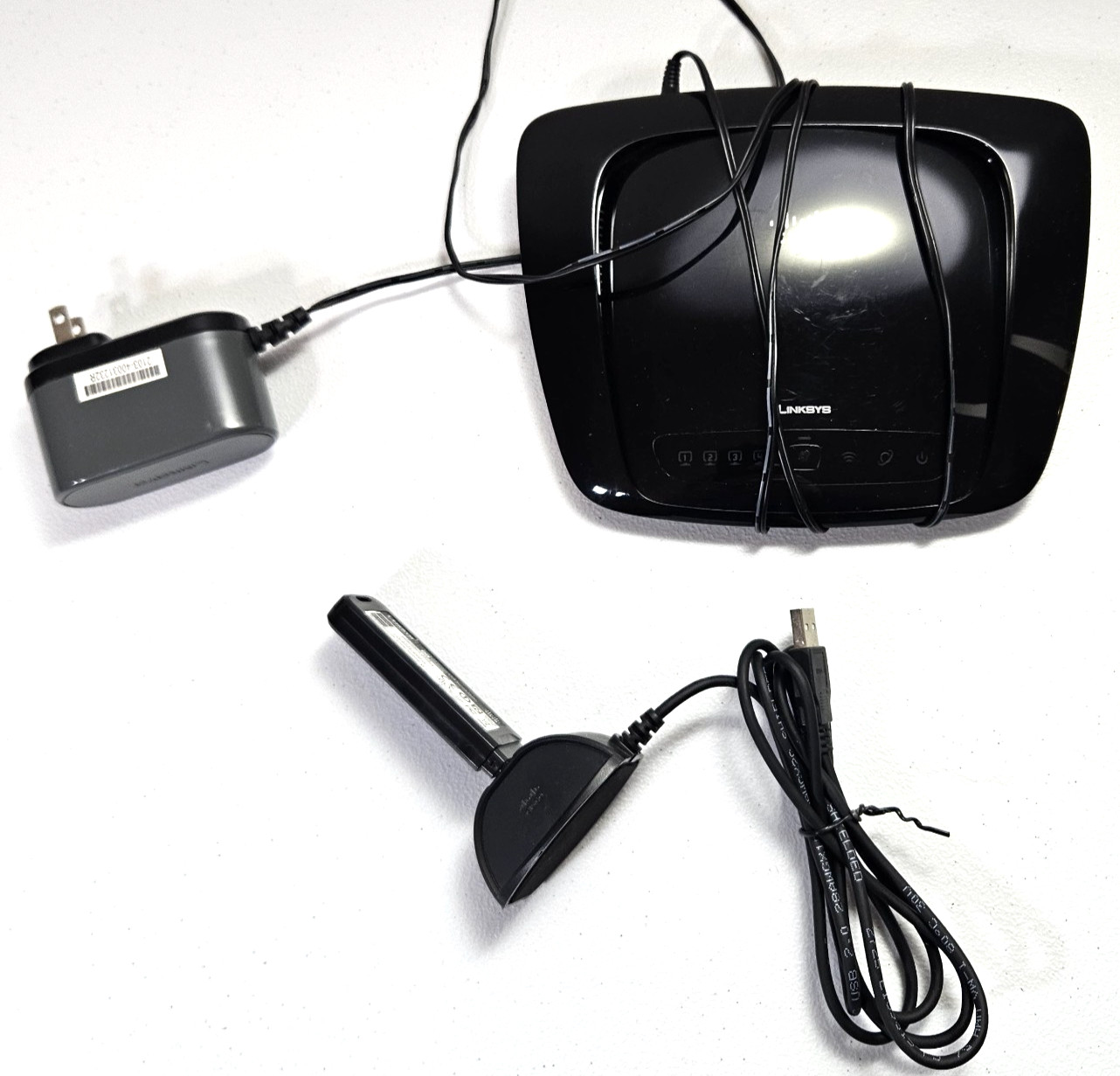 Cisco Linksys Wireless N Home Router WRT120N Black with adapter - Tested