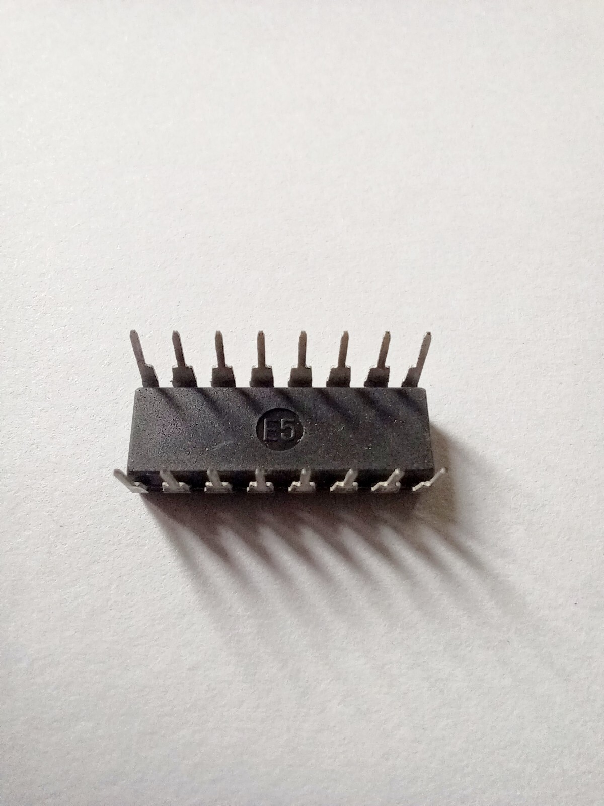 National Semiconductor NSC DM74ALS169N Integrated Circuit IC Chip PDIP-16 Pin