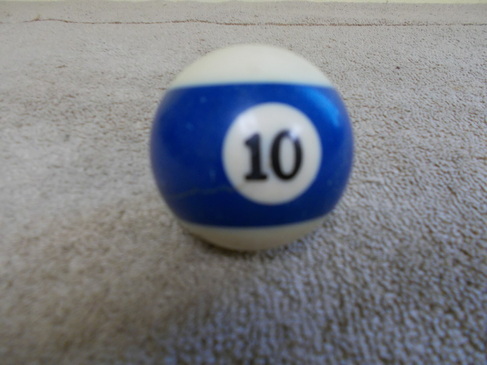 VINTAGE POOL CUE BALL # 10 BLUE WHITE STRIPE BILLARD BALL GAME SHIFTER KNOB RAT