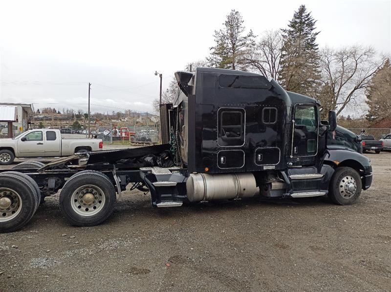 2016 Kenworth T660 Right Lower Sleeper Fairing, 16x58 (9728568