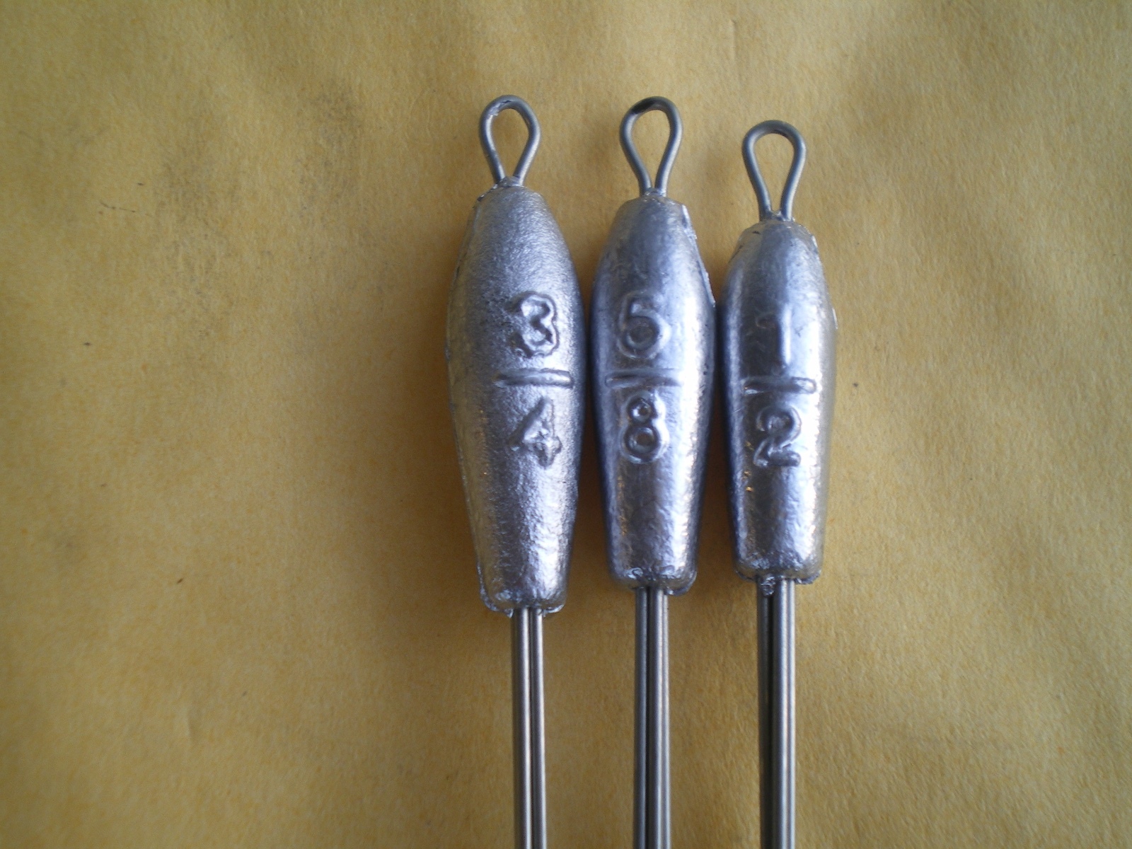 30 SPIDER, CLAW SINKER/MUD WEIGHT/ 1/2, 5/8, 3/4 OZ. W/3" S.STEEL LEGS/10 EACH.