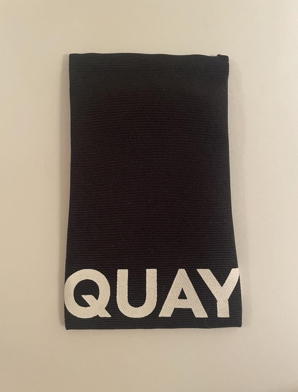 Quay Sunglass Case