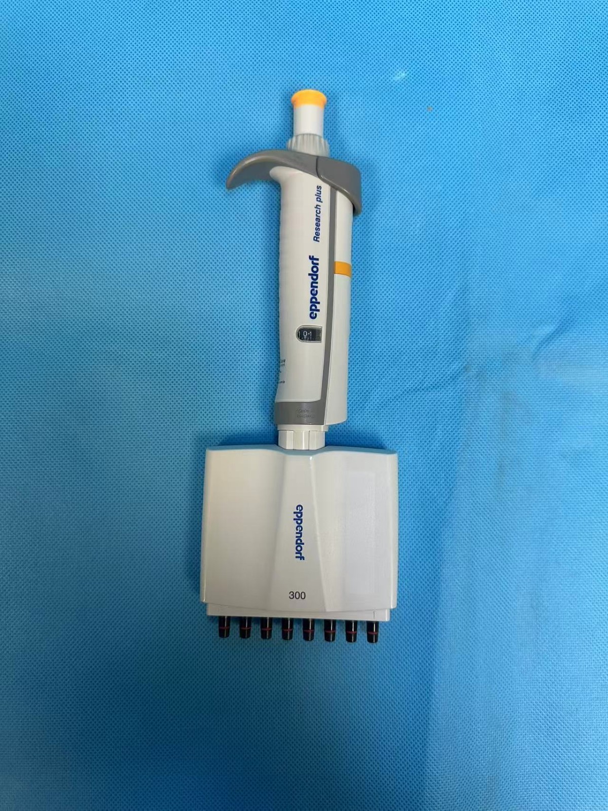 Eppendorf Research Plus 30-300uL Pipette 8 Channel calibration