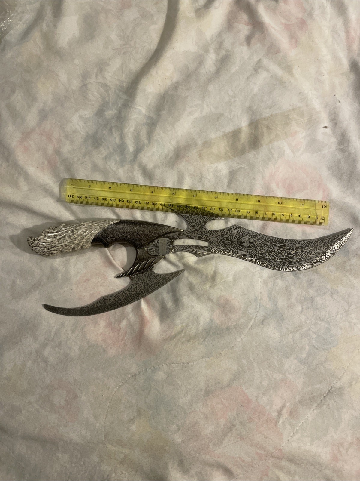 ￼ fantasy dagger